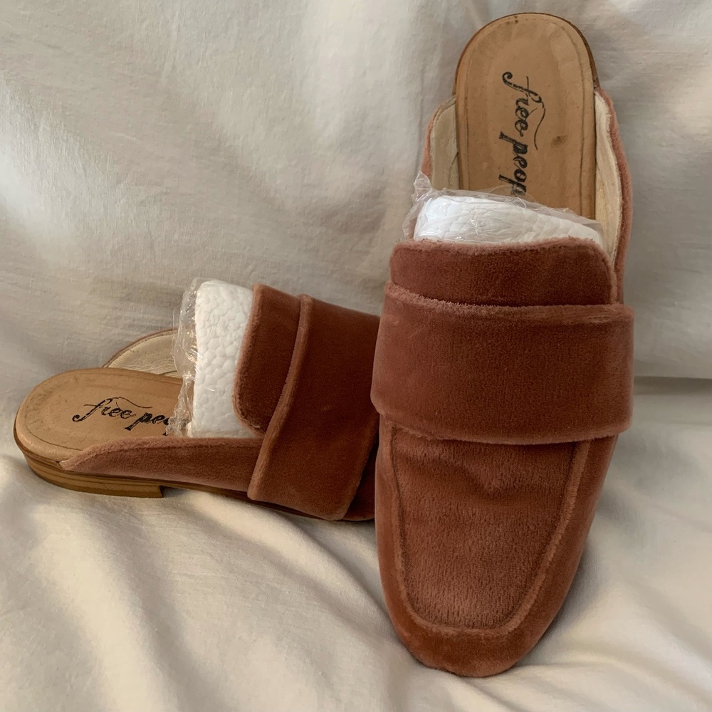 Free People mauve velvet 'At Ease' loafer mules